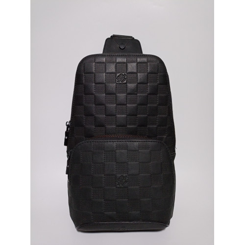 Louis Vuitton Avenue sling 